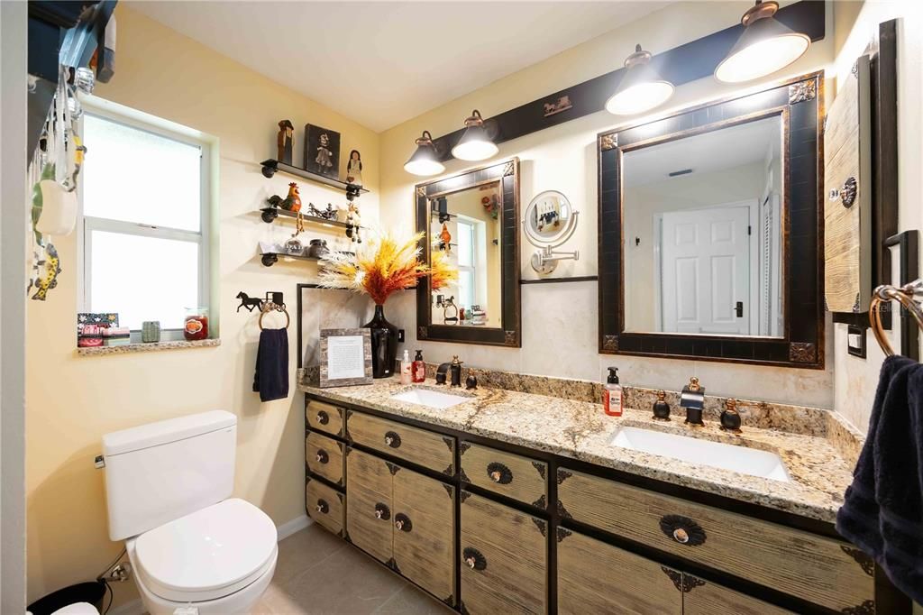 For Sale: $1,249,900 (3 beds, 2 baths, 2603 Square Feet)