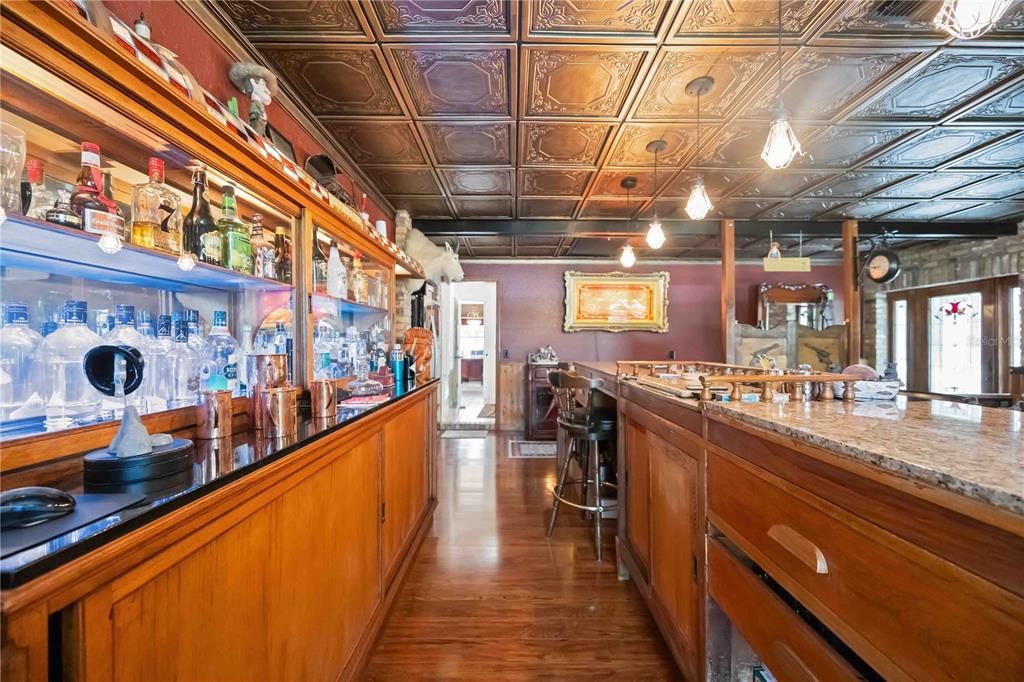 For Sale: $1,249,900 (3 beds, 2 baths, 2603 Square Feet)