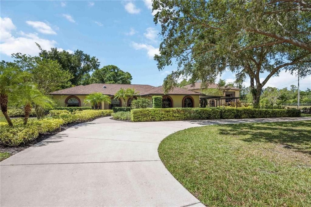 For Sale: $1,249,900 (3 beds, 2 baths, 2603 Square Feet)