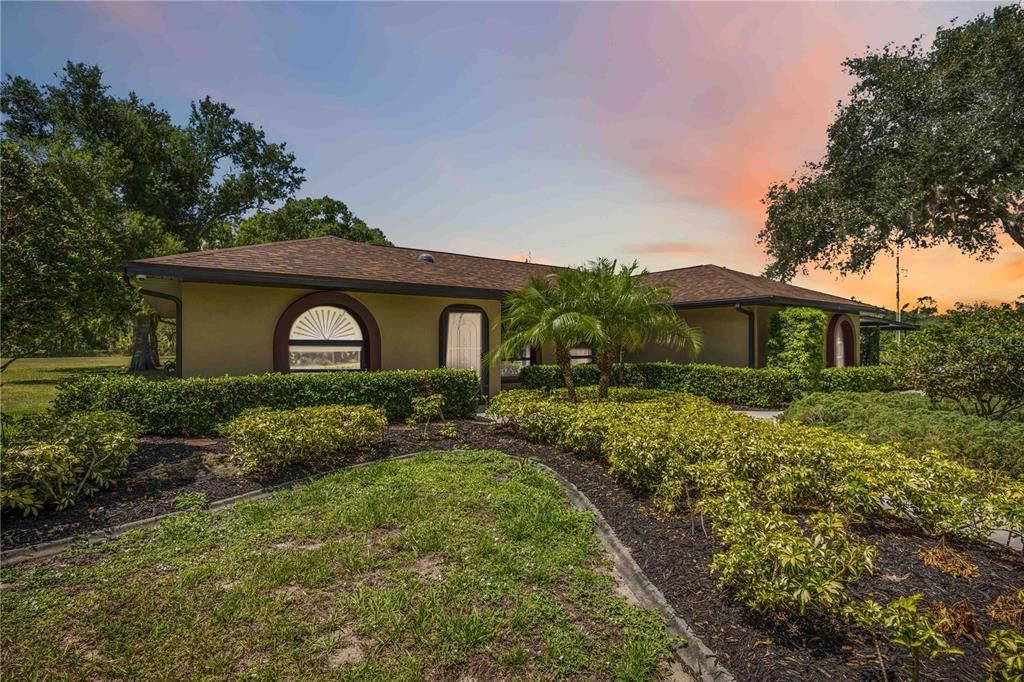 For Sale: $1,249,900 (3 beds, 2 baths, 2603 Square Feet)