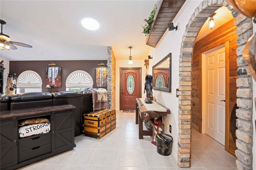 For Sale: $1,249,900 (3 beds, 2 baths, 2603 Square Feet)