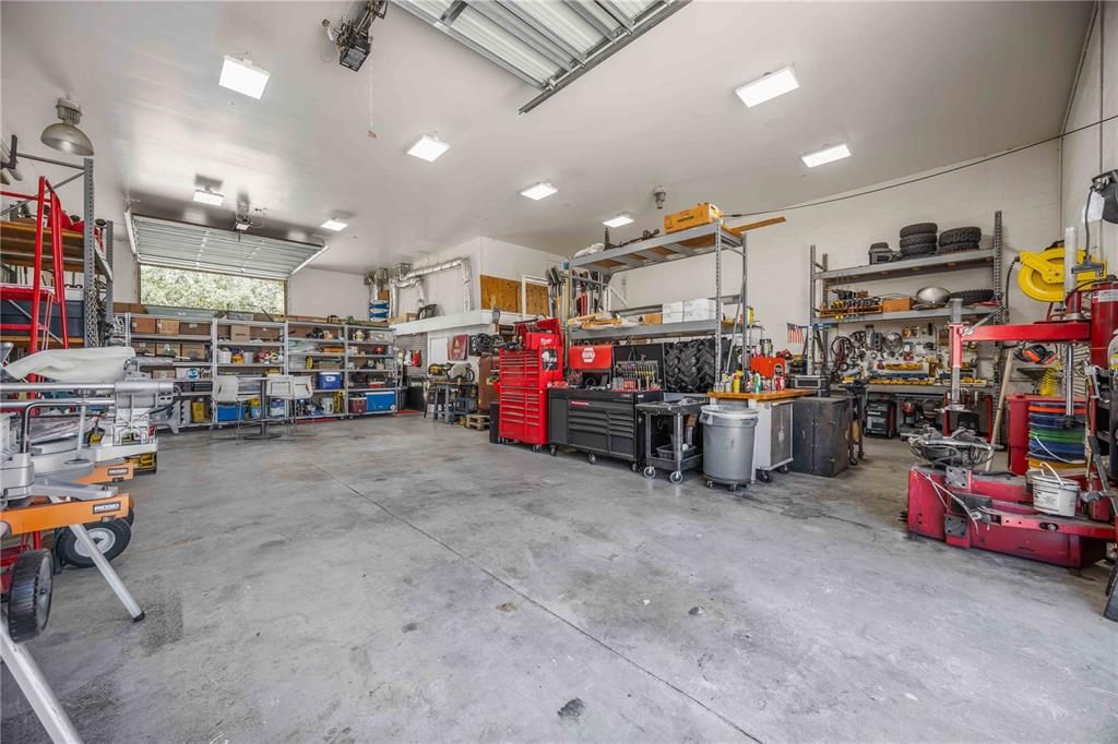 For Sale: $1,249,900 (3 beds, 2 baths, 2603 Square Feet)