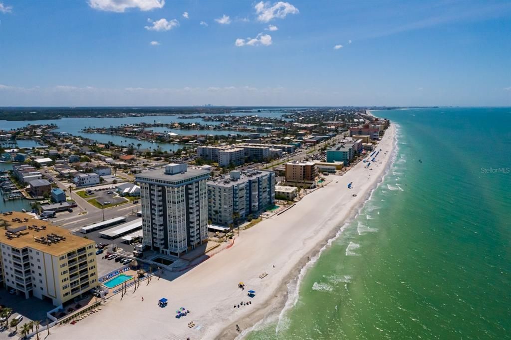 待售: $650,000 (2 贝兹, 2 浴室, 1450 平方英尺)