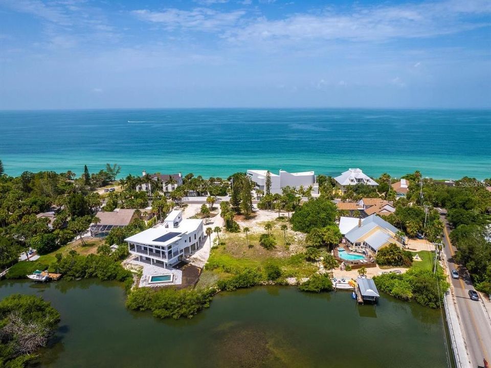 待售: $1,750,000 (0.98 acres)