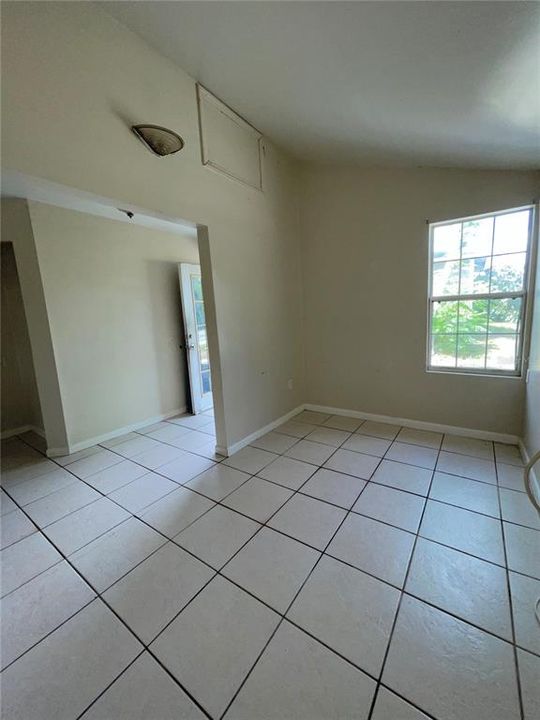 Active With Contract: $147,000 (2 beds, 1 baths, 832 Square Feet)