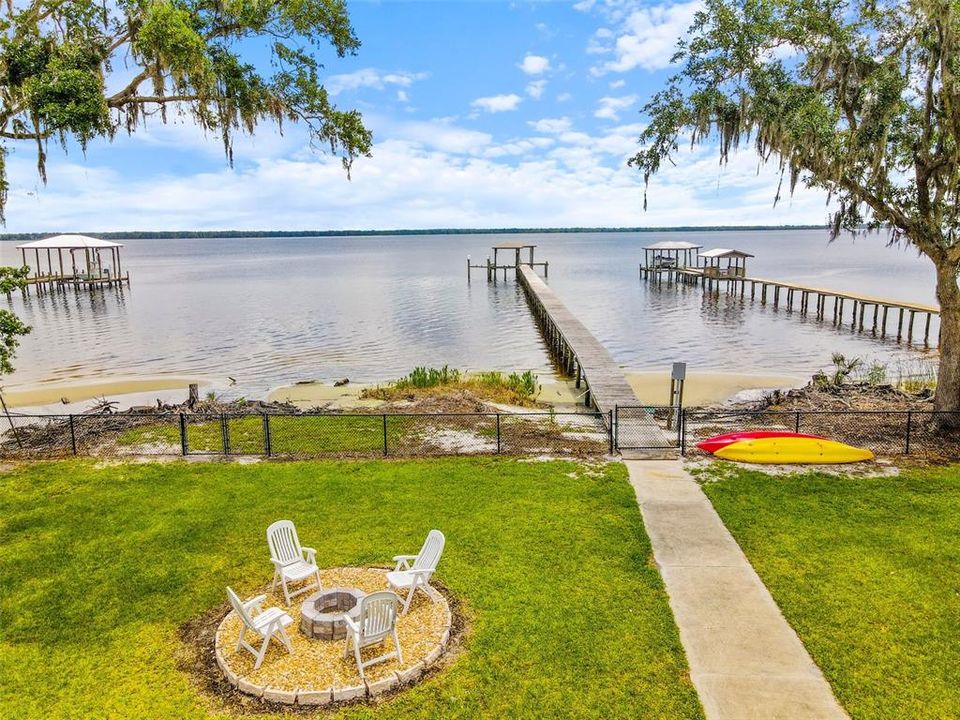 Active With Contract: $535,000 (4 beds, 3 baths, 1718 Square Feet)