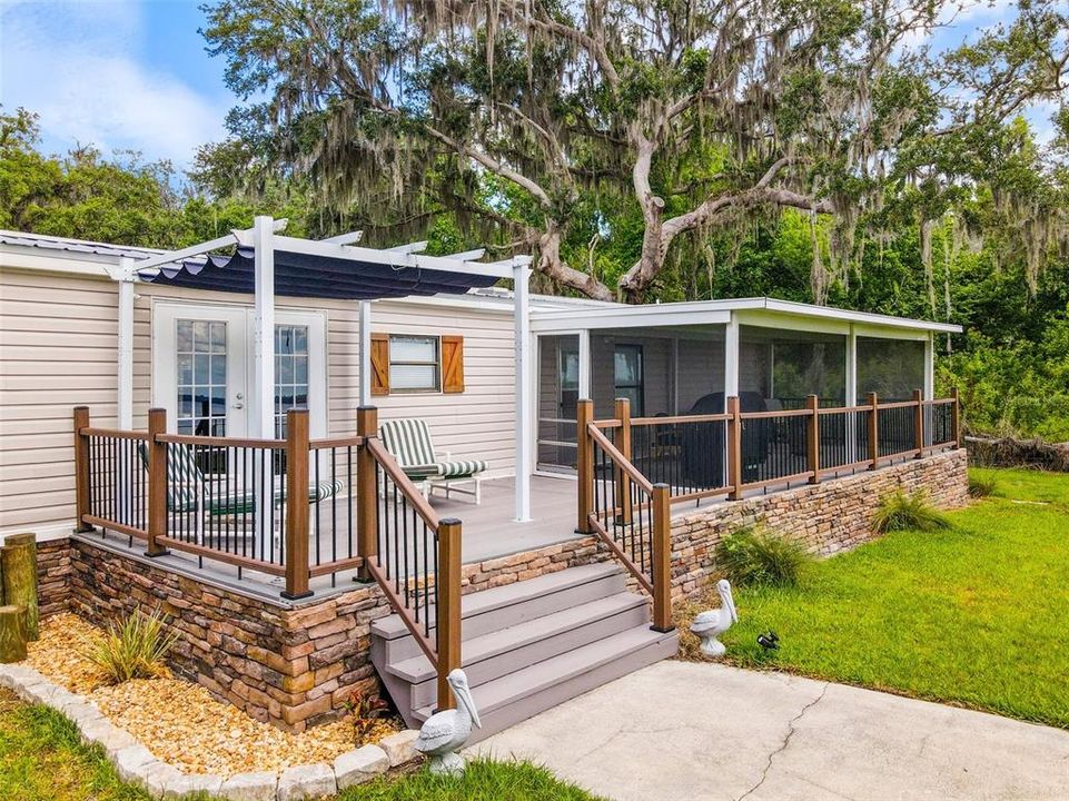 Active With Contract: $535,000 (4 beds, 3 baths, 1718 Square Feet)