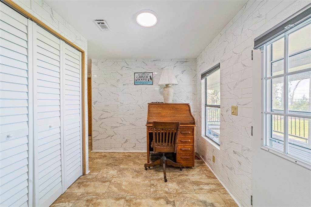 Active With Contract: $535,000 (4 beds, 3 baths, 1718 Square Feet)