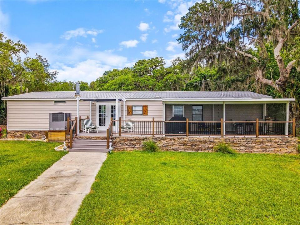 Active With Contract: $535,000 (4 beds, 3 baths, 1718 Square Feet)