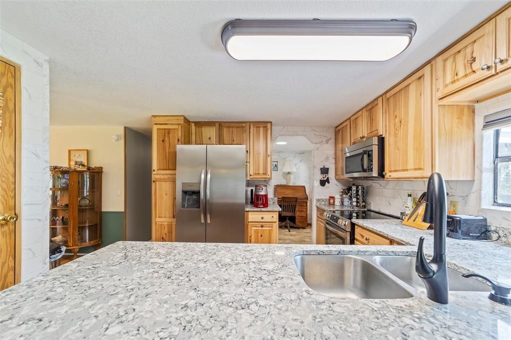 Active With Contract: $535,000 (4 beds, 3 baths, 1718 Square Feet)