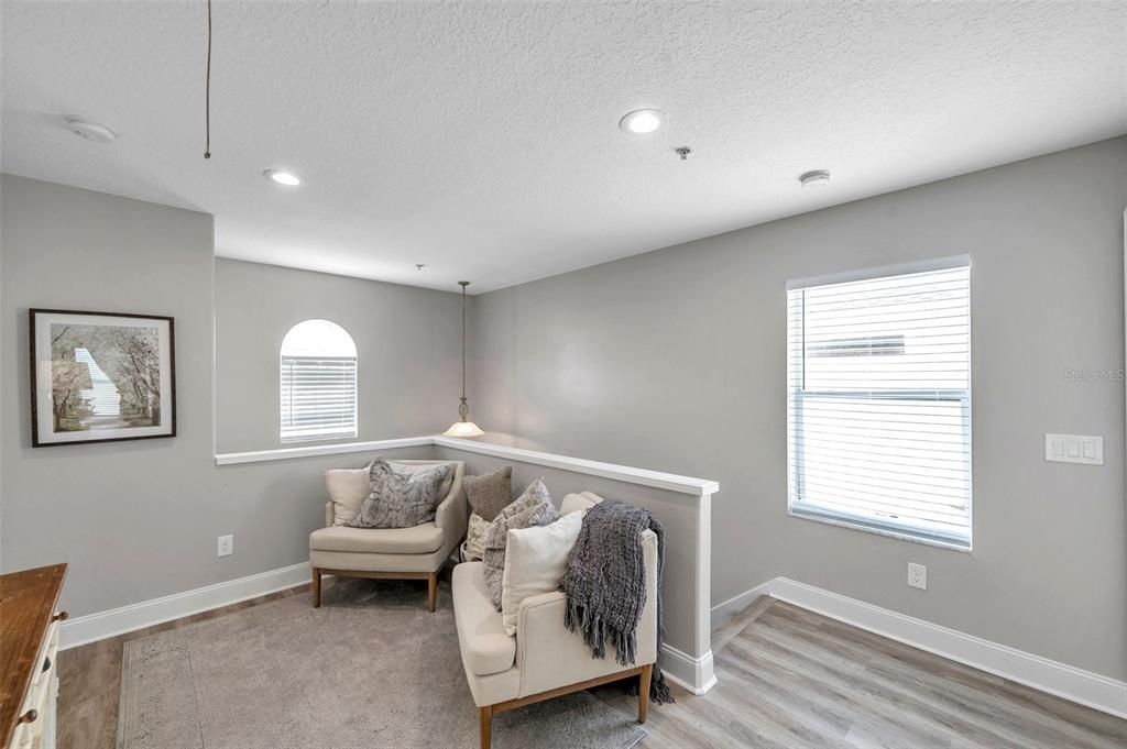 For Sale: $359,000 (3 beds, 3 baths, 1793 Square Feet)