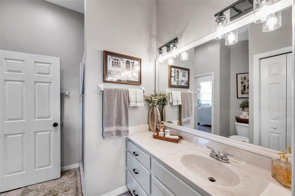 For Sale: $359,000 (3 beds, 3 baths, 1793 Square Feet)