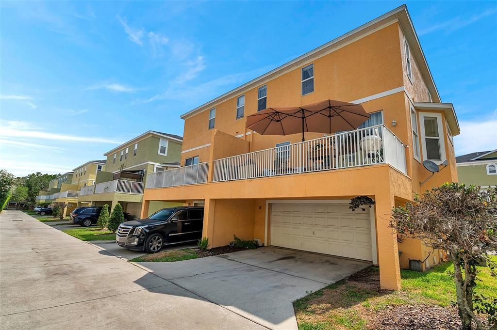 For Sale: $359,000 (3 beds, 3 baths, 1793 Square Feet)