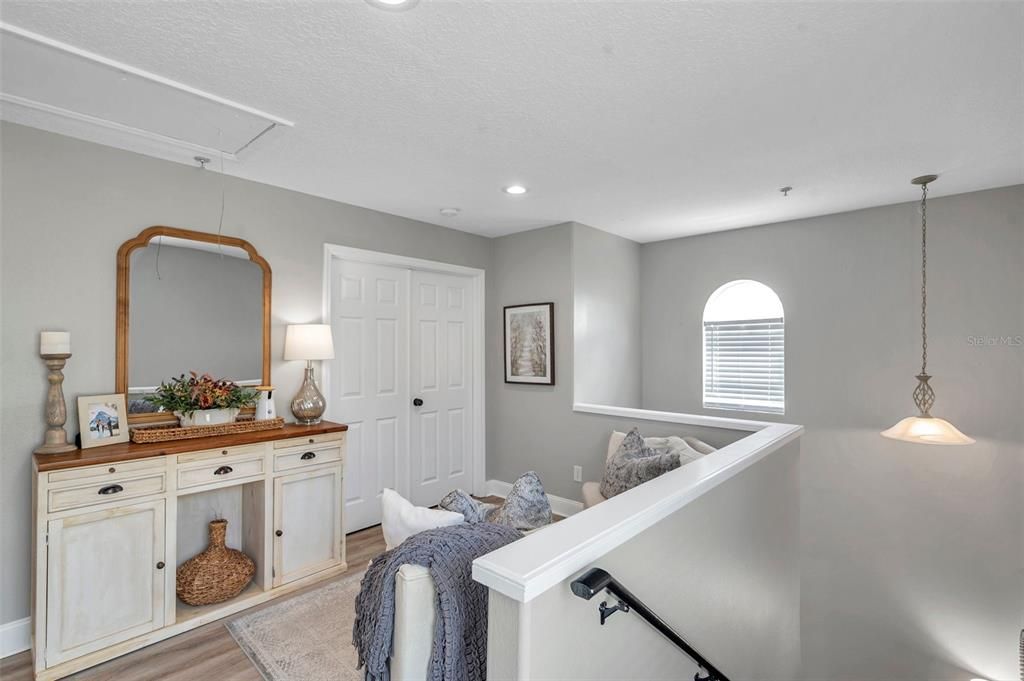 For Sale: $359,000 (3 beds, 3 baths, 1793 Square Feet)