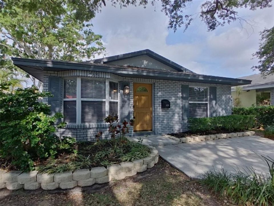 Recently Rented: $2,849 (3 beds, 2 baths, 1186 Square Feet)