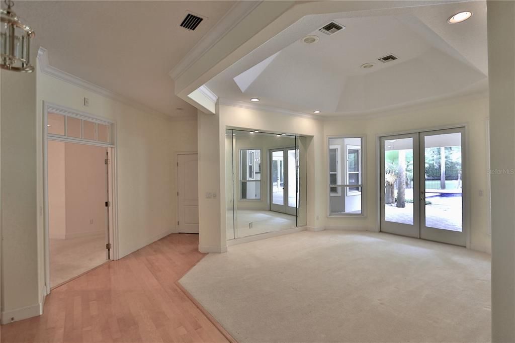 For Sale: $2,550,000 (3 beds, 3 baths, 3673 Square Feet)