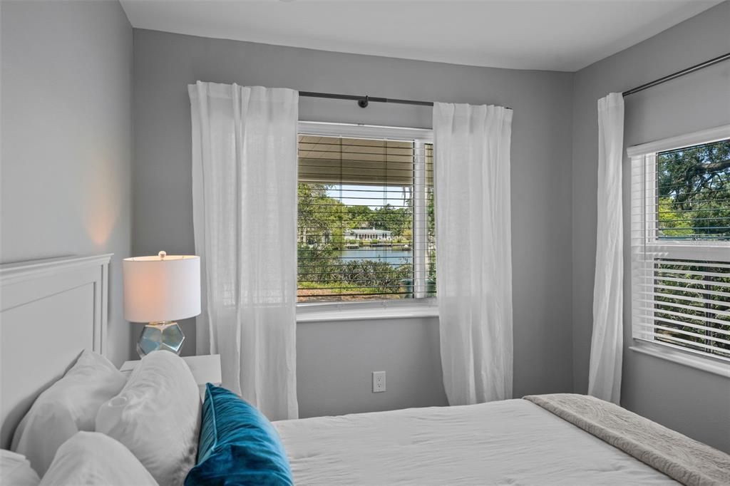For Sale: $599,000 (3 beds, 2 baths, 1148 Square Feet)