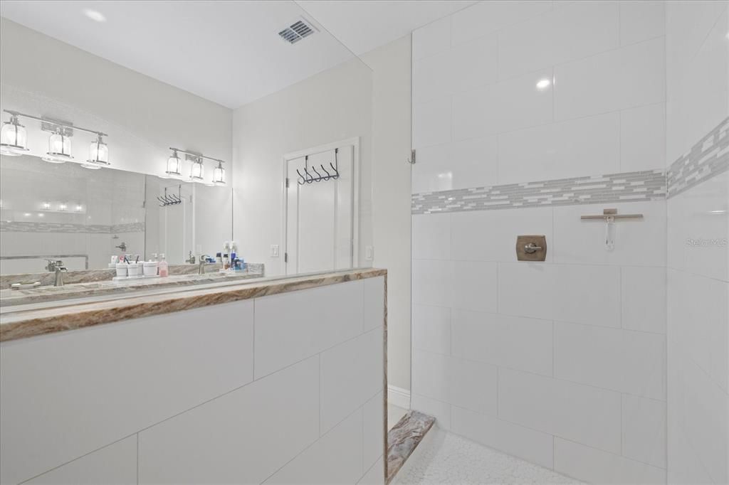 For Sale: $525,000 (4 beds, 2 baths, 1853 Square Feet)