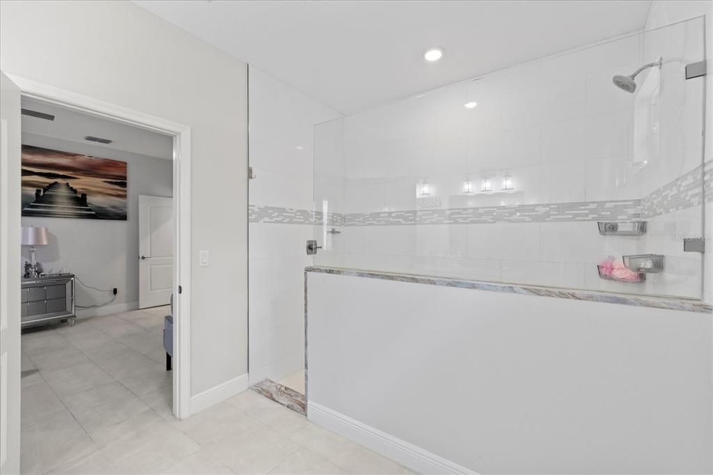 For Sale: $525,000 (4 beds, 2 baths, 1853 Square Feet)