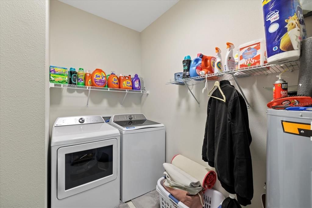 For Sale: $525,000 (4 beds, 2 baths, 1853 Square Feet)