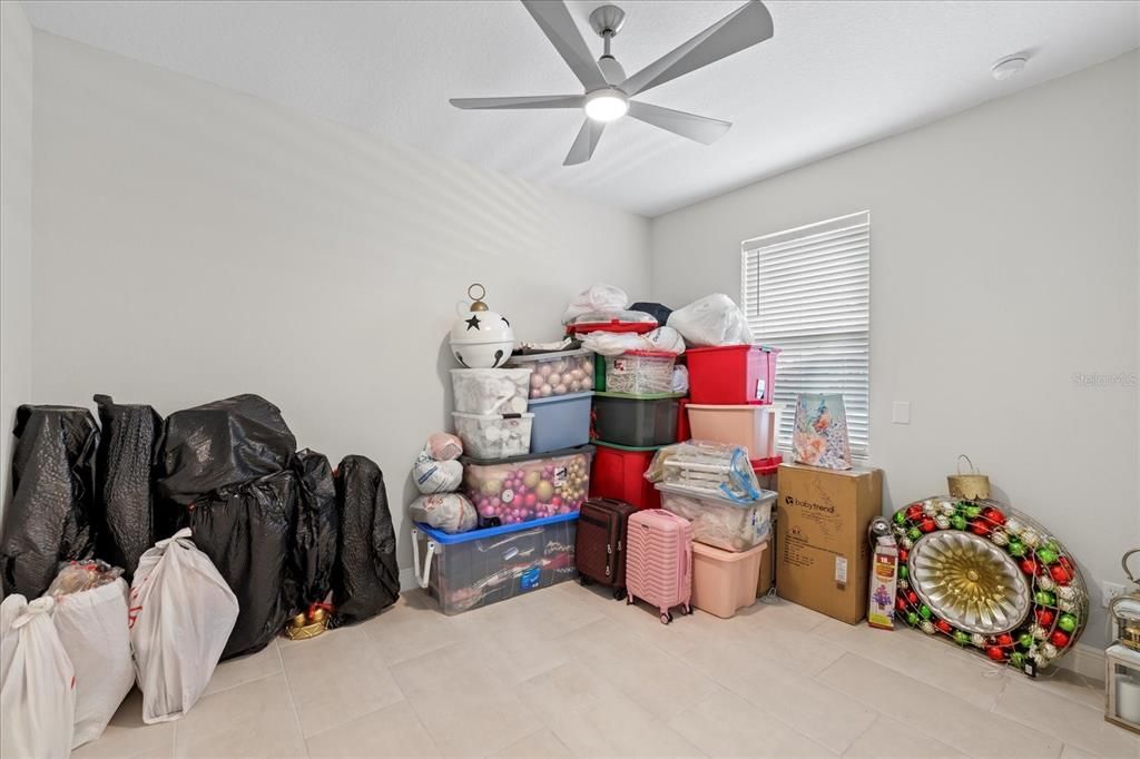 For Sale: $525,000 (4 beds, 2 baths, 1853 Square Feet)