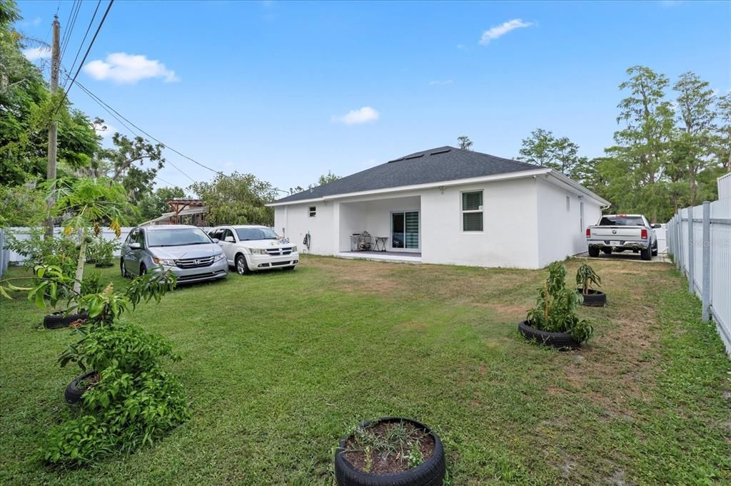 For Sale: $525,000 (4 beds, 2 baths, 1853 Square Feet)