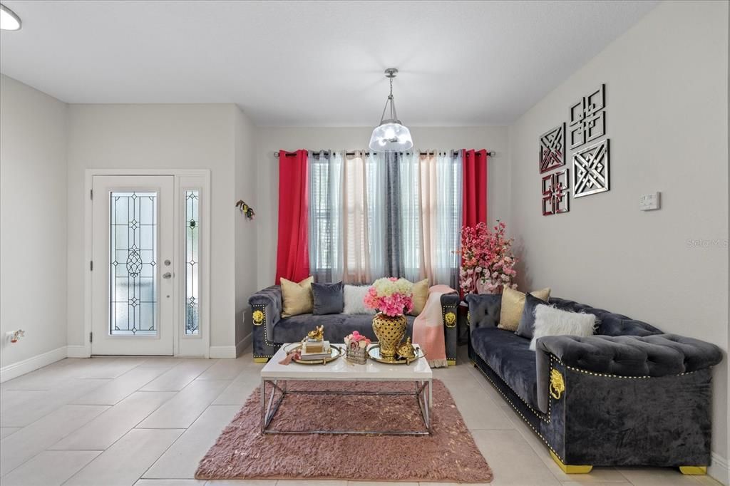 For Sale: $525,000 (4 beds, 2 baths, 1853 Square Feet)