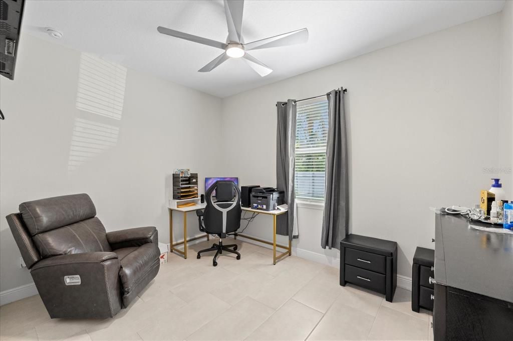 For Sale: $525,000 (4 beds, 2 baths, 1853 Square Feet)