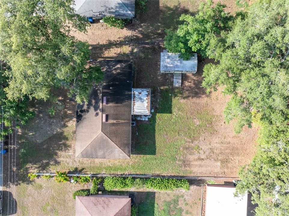 合同活跃: $219,900 (3 贝兹, 1 浴室, 1242 平方英尺)