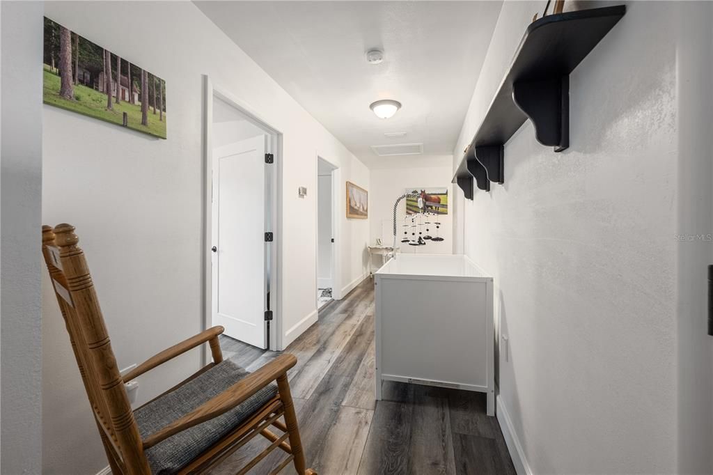 待售: $1,300,000 (6 贝兹, 5 浴室, 3647 平方英尺)