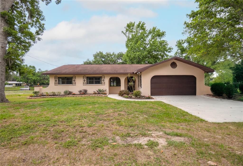 Recently Sold: $275,000 (3 beds, 2 baths, 1559 Square Feet)