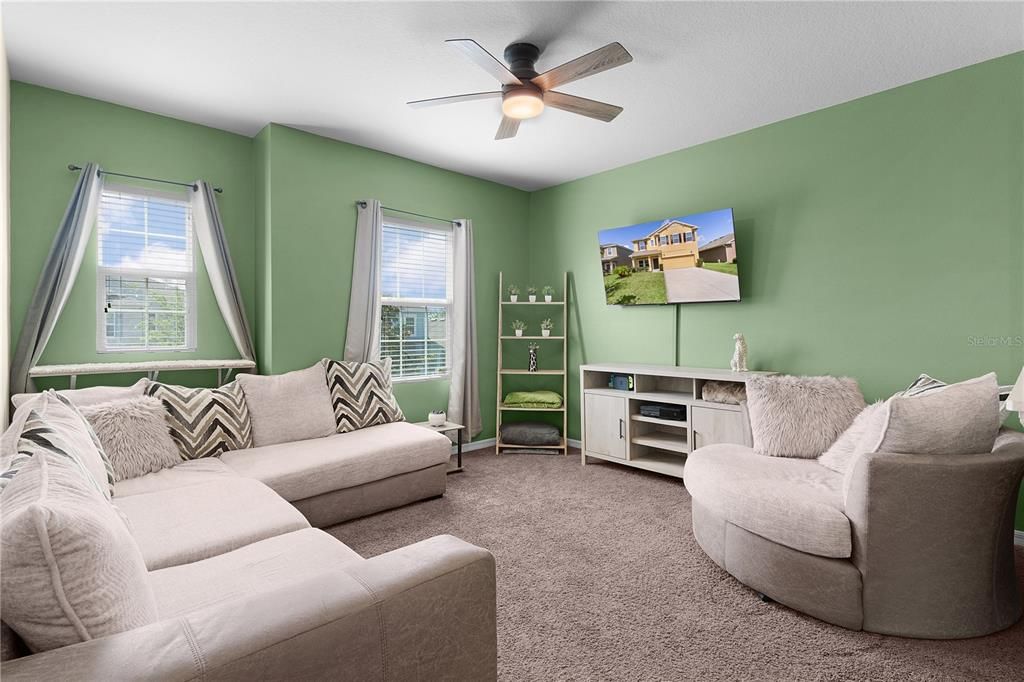 Active With Contract: $350,000 (3 beds, 2 baths, 2057 Square Feet)