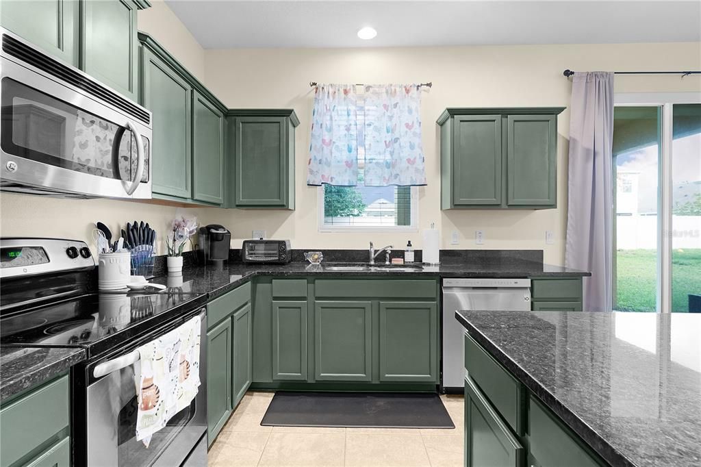 Active With Contract: $350,000 (3 beds, 2 baths, 2057 Square Feet)