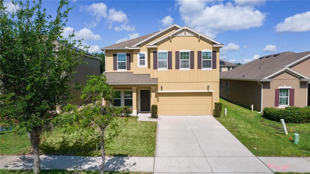 Active With Contract: $350,000 (3 beds, 2 baths, 2057 Square Feet)