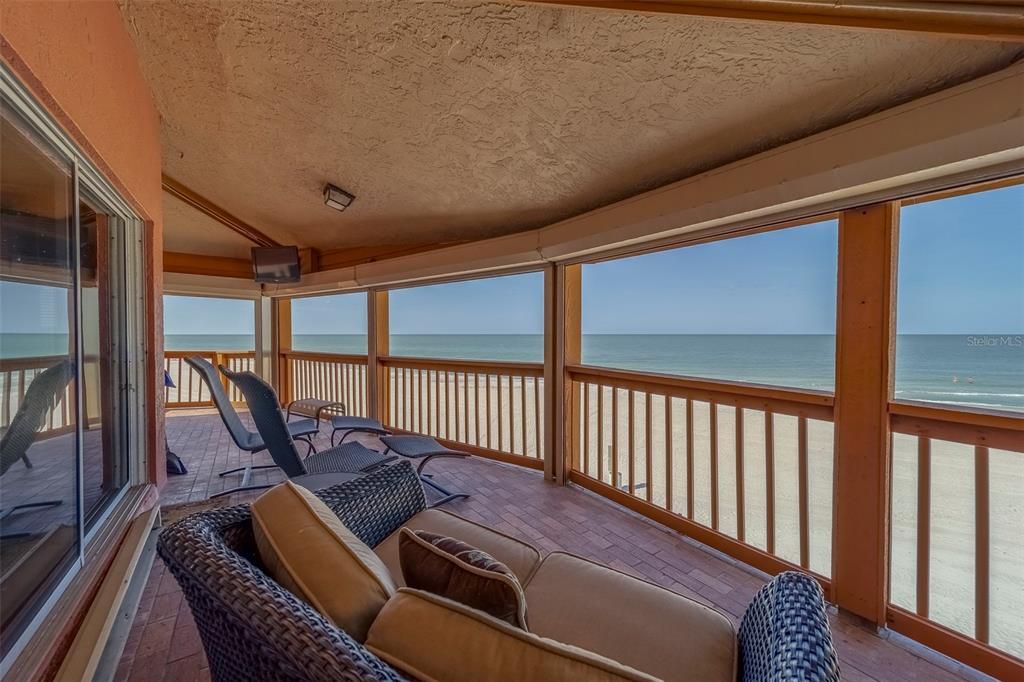 待售: $3,995,000 (8 贝兹, 6 浴室, 5580 平方英尺)