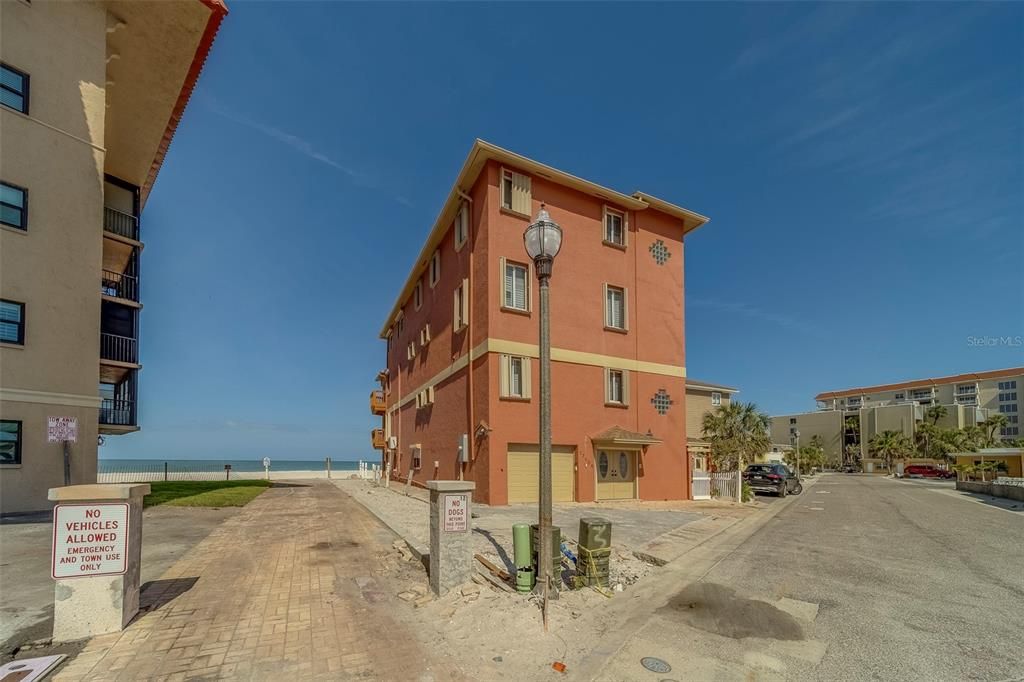 待售: $3,995,000 (8 贝兹, 6 浴室, 5580 平方英尺)