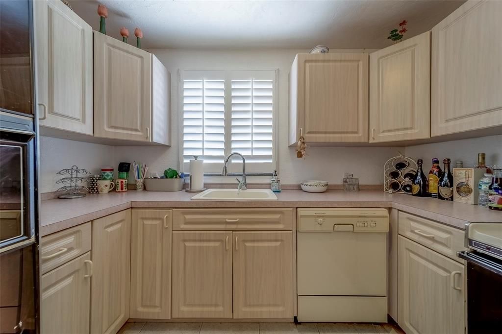 待售: $3,995,000 (8 贝兹, 6 浴室, 5580 平方英尺)