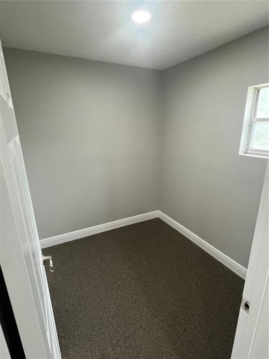 待售: $325,000 (0 贝兹, 0 浴室, 1443 平方英尺)