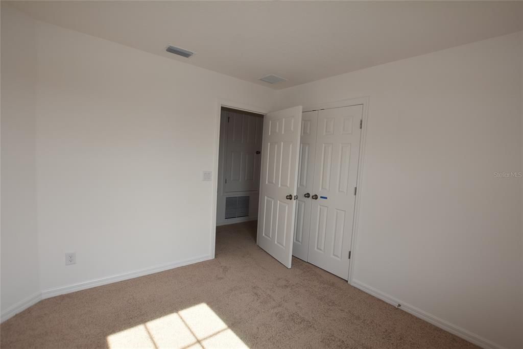 For Rent: $2,395 (4 beds, 2 baths, 2571 Square Feet)