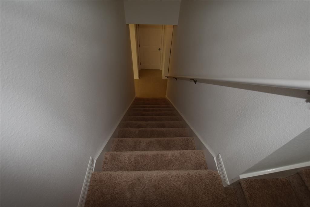 For Rent: $2,395 (4 beds, 2 baths, 2571 Square Feet)