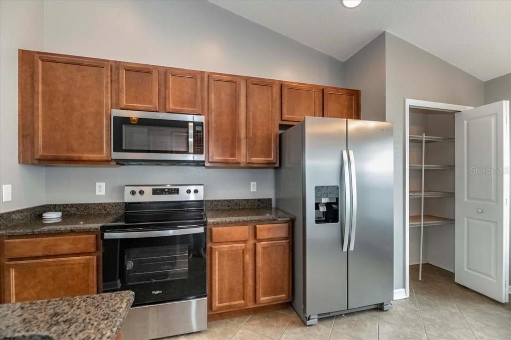 For Sale: $340,000 (3 beds, 2 baths, 1401 Square Feet)