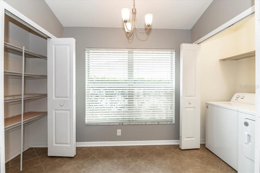 For Sale: $340,000 (3 beds, 2 baths, 1401 Square Feet)