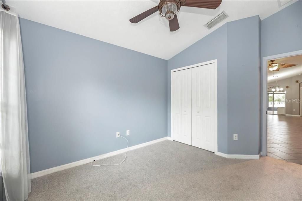 For Sale: $340,000 (3 beds, 2 baths, 1401 Square Feet)