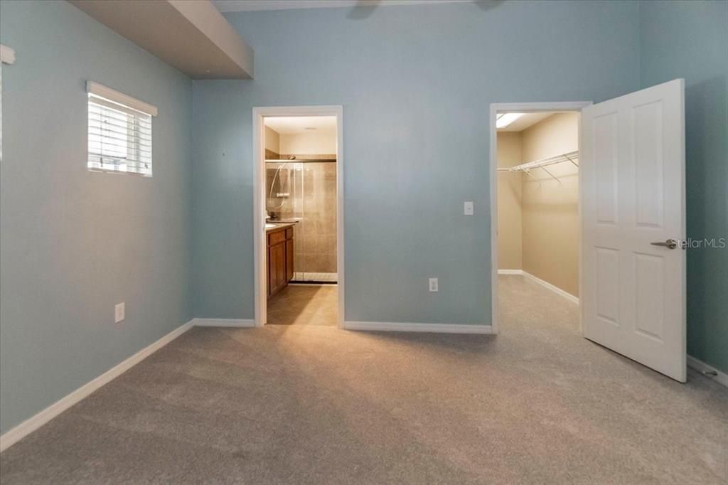 For Sale: $340,000 (3 beds, 2 baths, 1401 Square Feet)