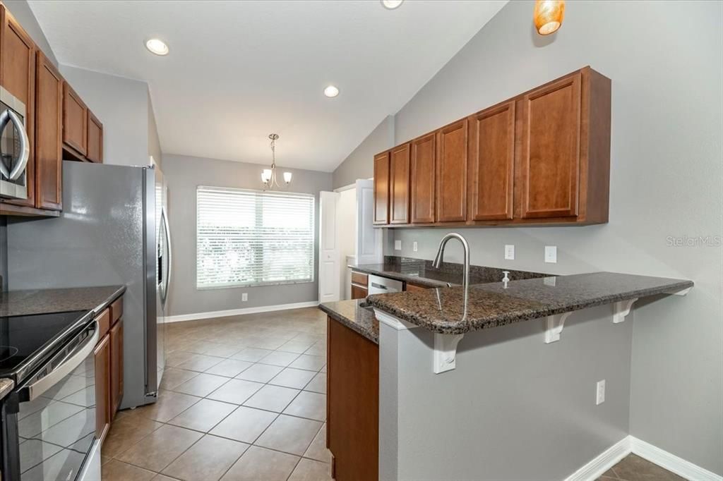 For Sale: $340,000 (3 beds, 2 baths, 1401 Square Feet)