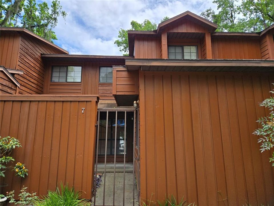 Recientemente alquilado: $1,495 (2 camas, 2 baños, 1106 Pies cuadrados)