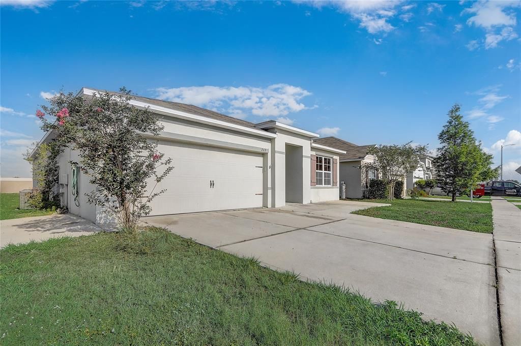 For Sale: $275,000 (3 beds, 2 baths, 1718 Square Feet)