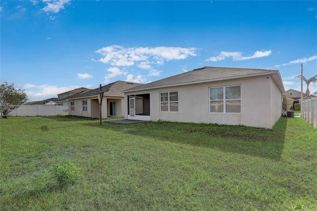 For Sale: $275,000 (3 beds, 2 baths, 1718 Square Feet)