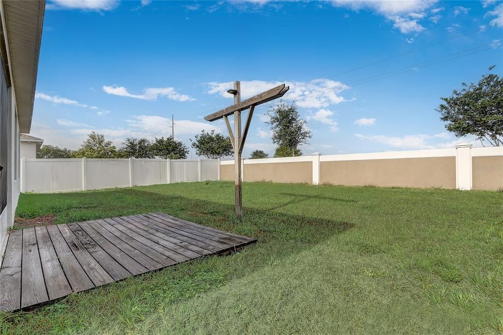 For Sale: $275,000 (3 beds, 2 baths, 1718 Square Feet)