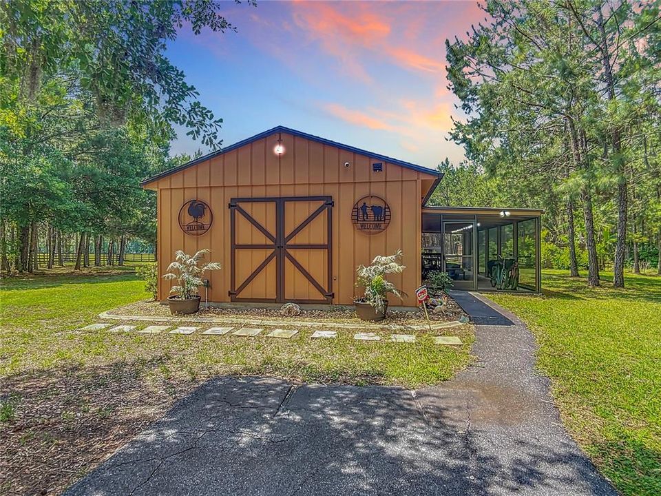 Recently Sold: $659,500 (2 beds, 2 baths, 1008 Square Feet)